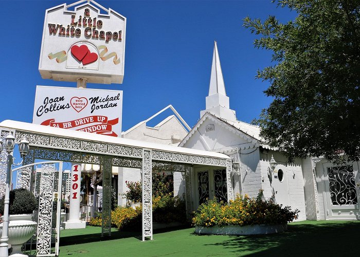 Little White Wedding Chapel photo