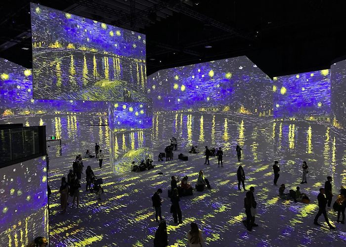 Melbourne Convention and Exhibition Centre photo