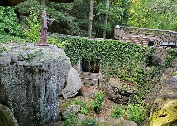 Raccoon Mountains Caverns photo