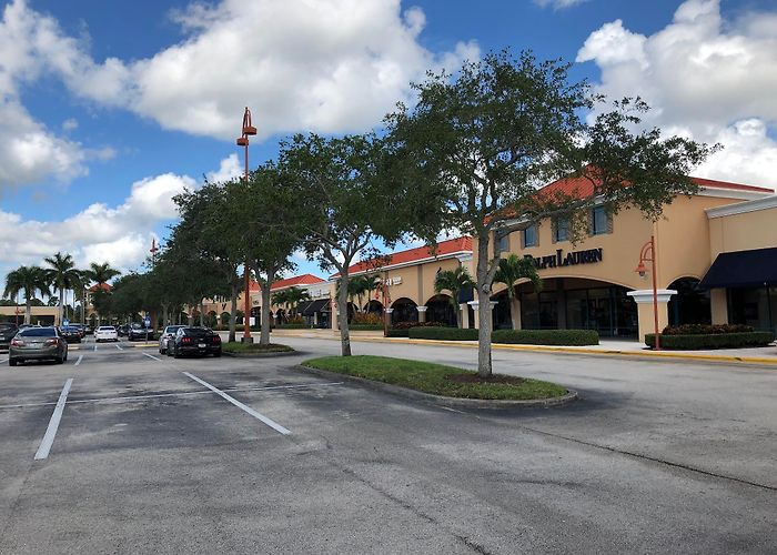 Outlets at Vero Beach photo