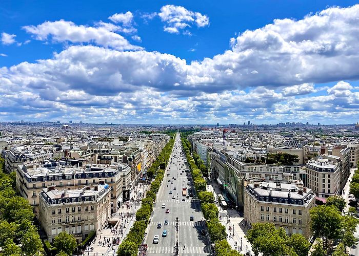 Avenue des Champs-Elysées photo