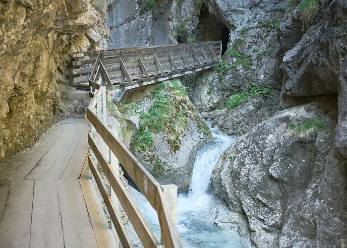 Rosengartenschlucht Wandern durch die Rosengartenschlucht in Imst (Tirol) - Little ... photo