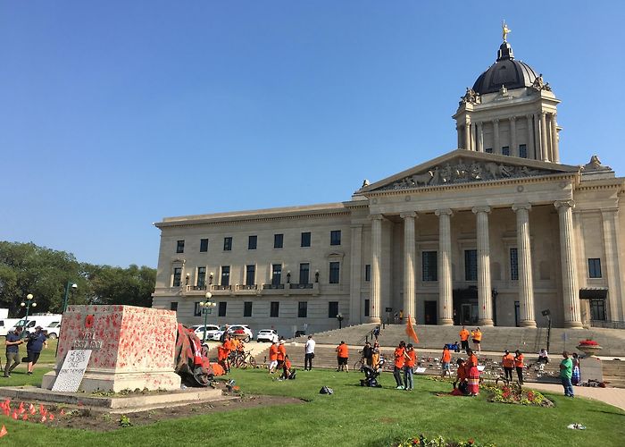 Manitoba Legislative Building Queen Victoria statue at Manitoba Legislative Building torn down ... photo