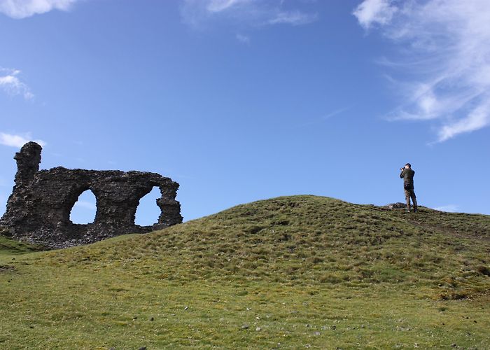 Dinas Bran Crow Castle Castell Dinas Brân – Archaeo𝔡𝔢𝔞𝔱𝔥 photo