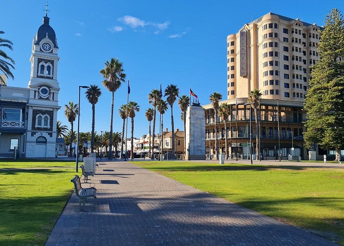 Glenelg photo