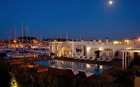 Cesme Marina Konukevi Hostel Exterior photo