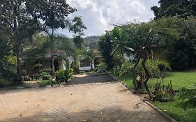 Kivu Beach Garden Villa Gisenyi Exterior photo