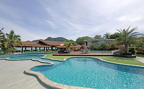 Phi Phi Andaman Beach Resort Exterior photo