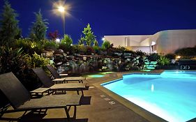Doubletree By Hilton Pleasanton At The Club Hotel Exterior photo