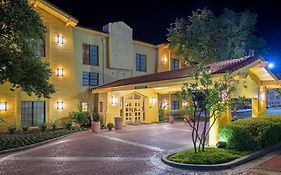 La Quinta Inn By Wyndham San Antonio I-35 N At Toepperwein Exterior photo