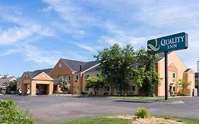 Quality Inn Lakeville Exterior photo