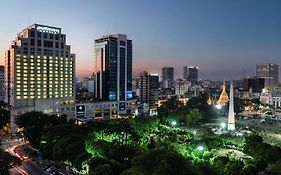 Pullman Yangon Centrepoint Hotel Exterior photo