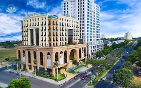 Khách sạn Merperle Crystal Palace Hotel TP. Hồ Chí Minh Exterior photo