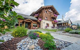 Hotel Capriolo Livigno Exterior photo