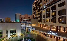 The Westin Doha Hotel & Spa Exterior photo