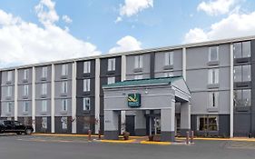 Quality Inn & Suites Lafayette I-65 Exterior photo