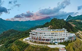 Lady Hill Sapa Resort Exterior photo