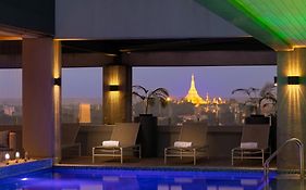 Yangon Thanlwin Hotel Exterior photo