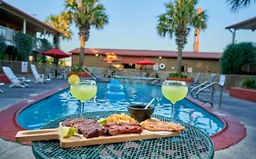 Family Garden Inn & Suites Laredo Exterior photo