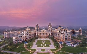 Hilton Dalian Golden Pebble Beach Resort Zhaojiatun Exterior photo