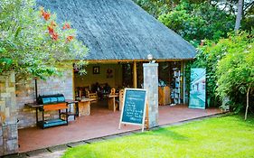 Kisubi Forest Cottages Entebbe Exterior photo