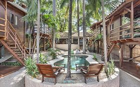 The Beach Bungalows - Yoga And Surf House - Adults Only Tamarindo Exterior photo