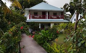 Lucy'S Guesthouse Đảo Đảo La Digue Exterior photo