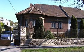 Haus In Budapest Mit Garten Villa Room photo