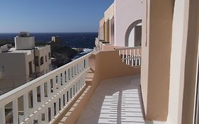 Hideaway Flats Apartment Xlendi Room photo