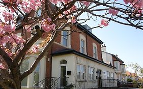 The Shelbourne Apartment Southport Exterior photo