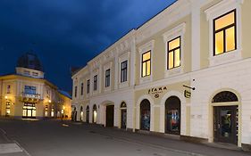 Centrum Vendégház Eger Exterior photo