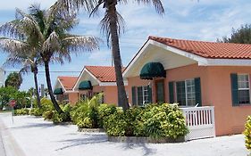 Blue Waters Treasure Island Aparthotel Exterior photo