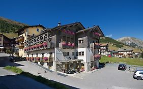 Hotel Marzia Livigno Exterior photo