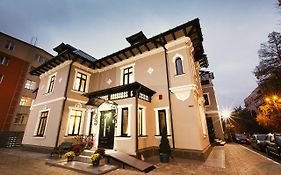 Prestige Hotel Iasi Exterior photo