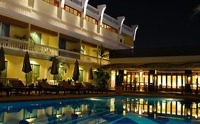 Windmill Resort Hotel Pattaya Exterior photo