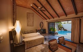 Crown Beach Resort & Spa Đảo Đảo Rarotonga Exterior photo