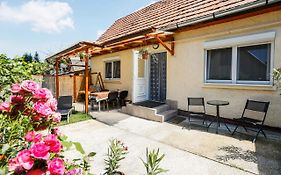 Havas Apartman Villa Eger Exterior photo