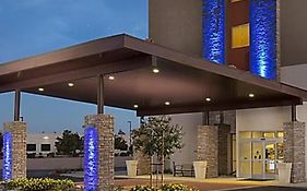 Holiday Inn Express Visalia-Sequoia Gateway Area, An Ihg Hotel Exterior photo