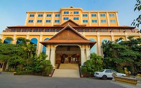 Golden Sea Hotel Sihanoukville Exterior photo