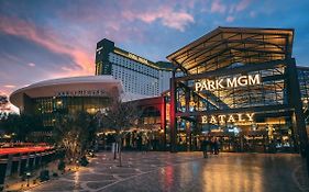 Park Mgm Las Vegas By Suiteness Exterior photo