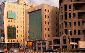 Mbit Althlia Llajnha Alfndkia Aparthotel Jeddah Exterior photo