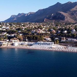 Hotel Sporting Club Altavilla Milicia Exterior photo