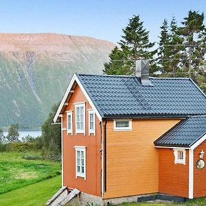 Three-Bedroom Holiday Home In Gullesfjord Flesnes Room photo