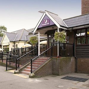 Premier Inn Epsom South Exterior photo