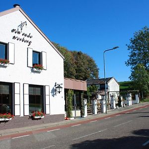 Den Oude Herberg Bed & Breakfast Hulsberg Exterior photo