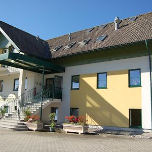 Gasthaus Pension Zum Lustigen Steirer Bruck an der Mur Exterior photo