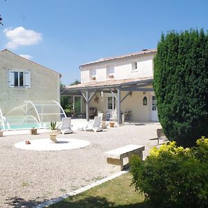 Les Lavandieres Bed & Breakfast Saint-Hilaire-la-Palud Exterior photo