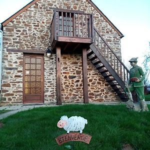 La Petite Boulangerie, Chambre D'Hotes Independante Bed & Breakfast Vaubadon Exterior photo