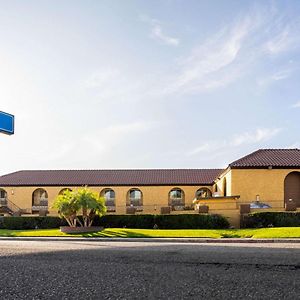 Rodeway Inn & Suites Colton-Riverside Exterior photo