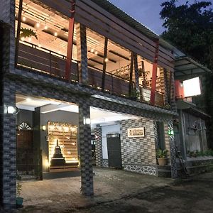 Ardian Borobudur Hotel Magelang Exterior photo